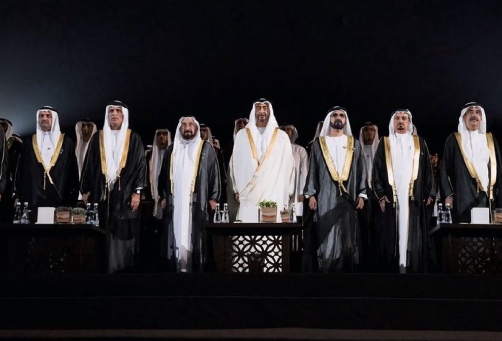 u8ux_i's tweet photo. ❣️انتو عَلم يعتزّ فيكم حِمَاكم
انتو على سبع الإمارات حِرّاس❣️ https://t.co/scATRBYqKW