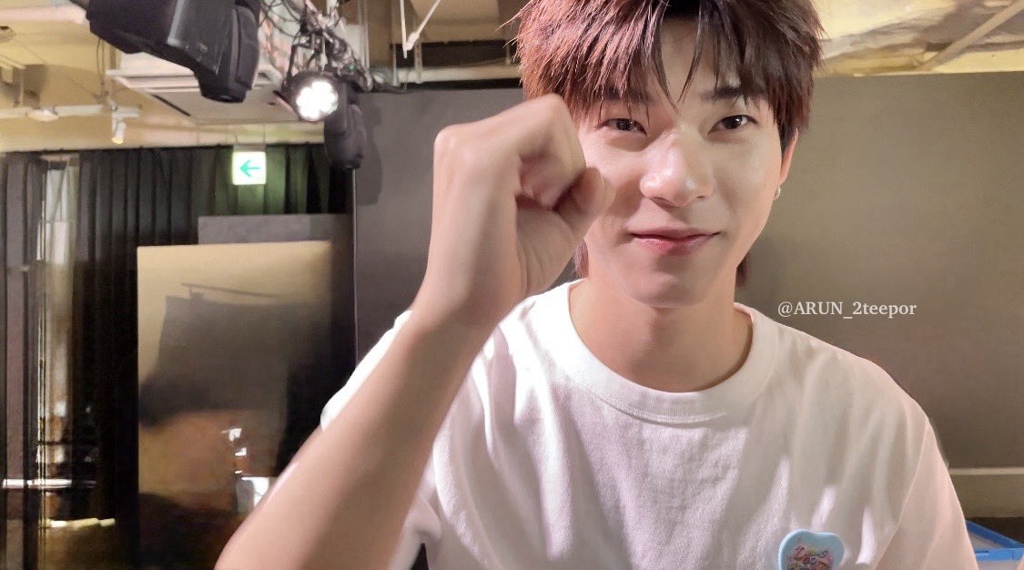 ARUN_2teepor's tweet photo. L O V E 🥰

別アングルver

#DuangFansignInJapan
#teeteepor #twnpich https://t.co/0SzxMEvTab