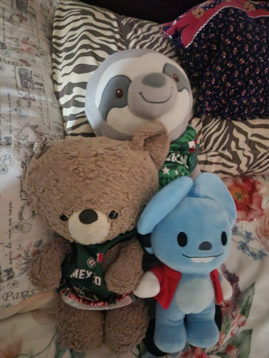 1PsychoAmerican's tweet photo. @FweakOnALeash I don't have any pets but maybe some cute plushies will help lift your mood? Hope you feel better ❤️ https://t.co/7UpHXydCIg
