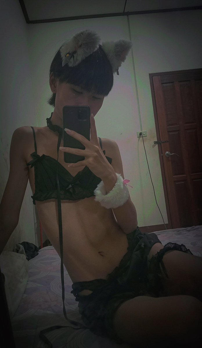 khn37835435's tweet photo. หานัด🐱ยังซิงอยู่ #เชียงราย #mlm https://t.co/PfqdzQbV0u