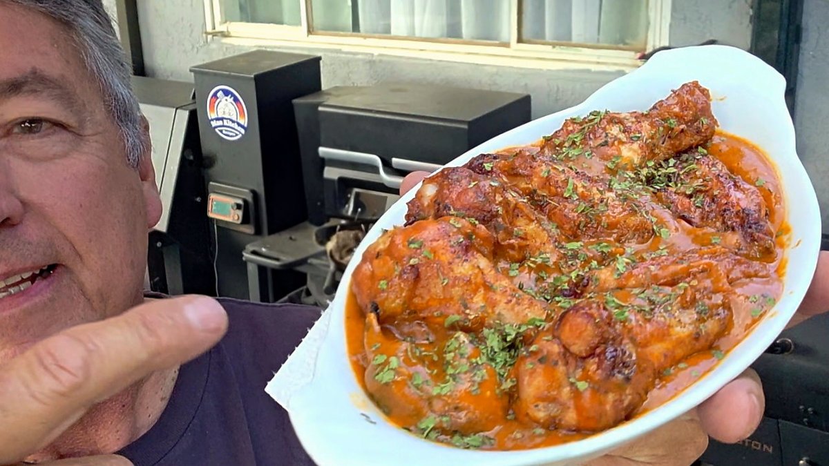 ManKitchenToo's tweet photo. Are These The Best Wings I’ve Ever Made? The Fusion You Need to Try https://t.co/9ljMua6hk7 via @YouTube #chickenwings #smokedchicken #pelletgrill #ManKitchenRecipes #greenchile #chicken #wings https://t.co/kZGAl1KuNn
