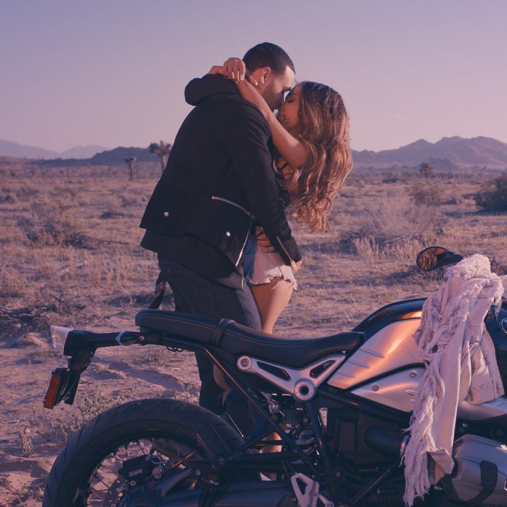 thearianahub's tweet photo. Following the past few years, “Into You” has become Ariana Grande’s biggest signature hit on Spotify. 

October 16th, 2022 — 371,086
October 16th, 2023 — 534,537
October 16th, 2024 — 668,529
October 16th, 2025 — 1,189,376
October 16th, 2026 — 1,310,442 https://t.co/ivxvw5zEuI