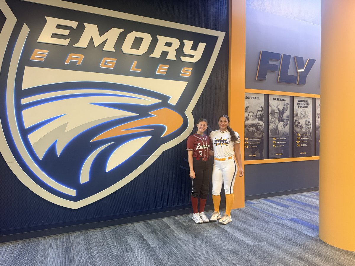 ramsaystriggles's tweet photo. I had a great time at the @EmorySoftball camp today! I enjoyed meeting some of the coaching staff and players, thank you @Coach_India_C for hosting a great camp!! @GABolts2028 @saint_softball https://t.co/KDVaMAEVaQ