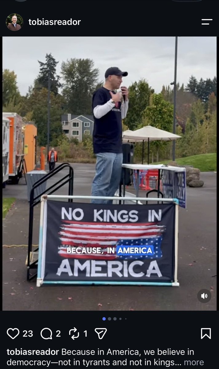 oregoncitizen_'s tweet photo. OREGON - HERE is your Secretary of State speaking at an event with an UPSIDE down American flag. I would think that he would know that the White House is NOT on the ballot. https://t.co/pG4cleV2UO