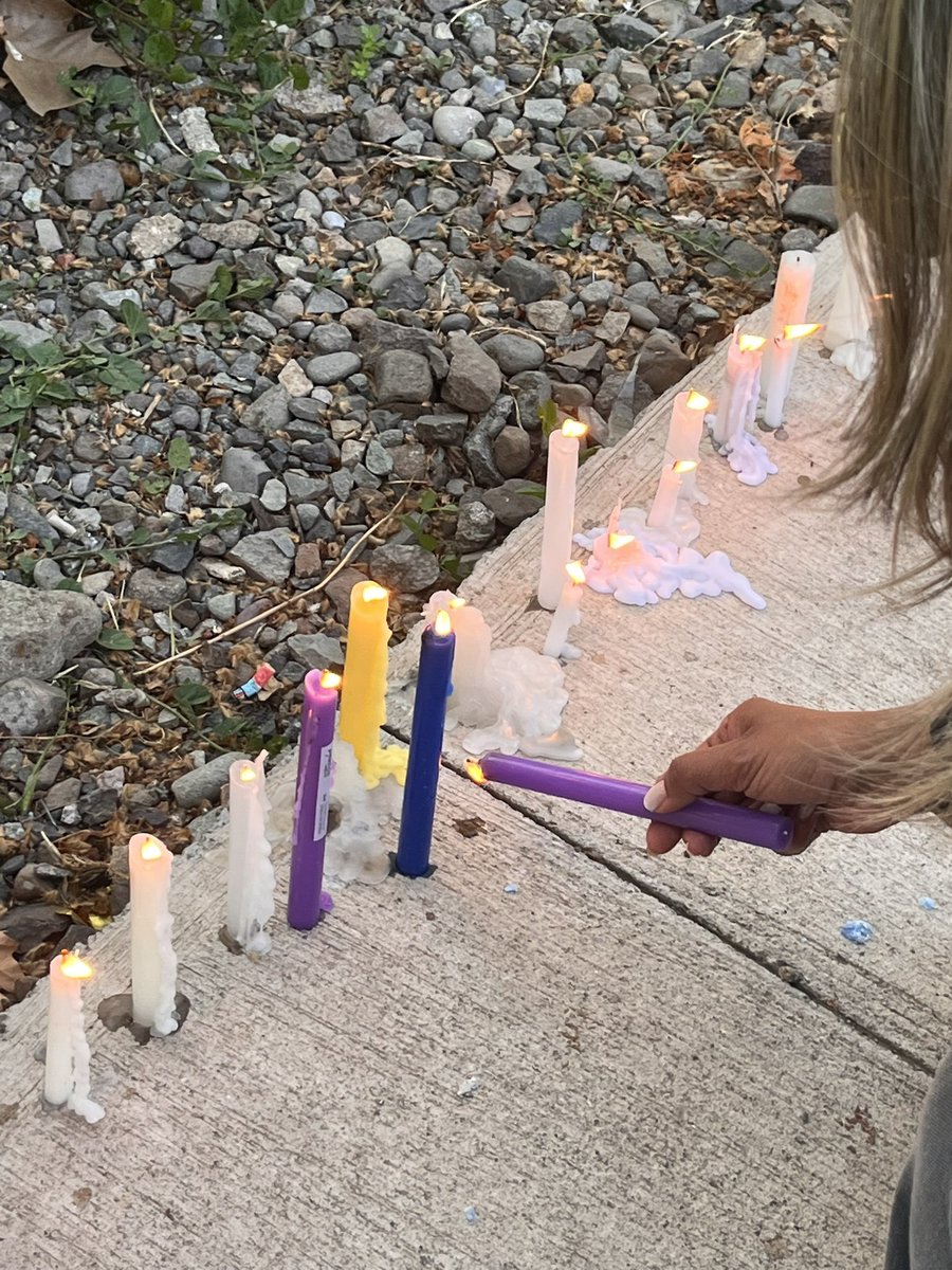 carolinapinoc's tweet photo. Por ti y por todos los Rucio q han sido asesinados en nuestro país, sin darles la oportunidad q la misma sociedad les negó y los condenó al abandono y muerte… #Colina #JusticiaParaRucio https://t.co/vfDHLi5DaP