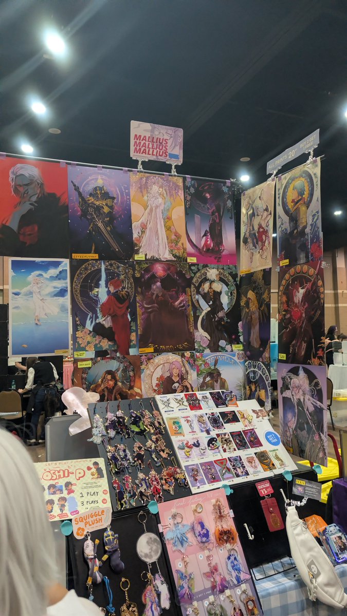 twouniquefouru's tweet photo. Artist alley pics at #GatewayFate pt3! https://t.co/psPoNUCgrI