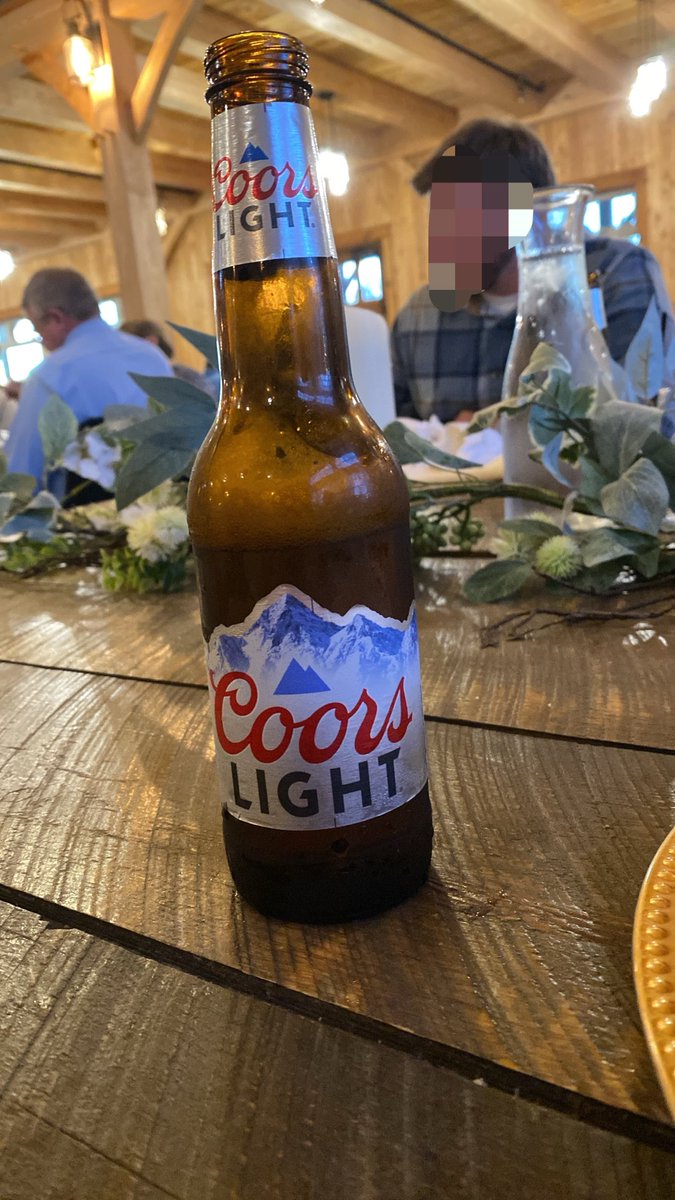 nacho_business8's tweet photo. Open Bar
#firemeup #sayless
@cam_L_Toe67 @BeavsRockBottom @BrandonPollis https://t.co/YoArxsbsiX