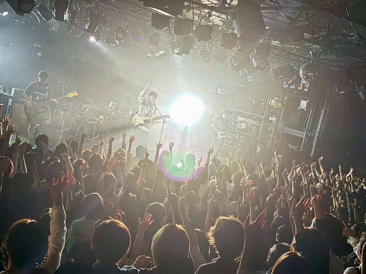 satotakuya1026's tweet photo. 昨夜はandrop angstromツアー初日の大阪でした！ずいぶんやってなかった曲もたくさんあって緊張感ある初日でした！久しぶりに4人で周るツアー、今日は地元名古屋！お楽しみに！！

#androp https://t.co/ETMyYUswFg