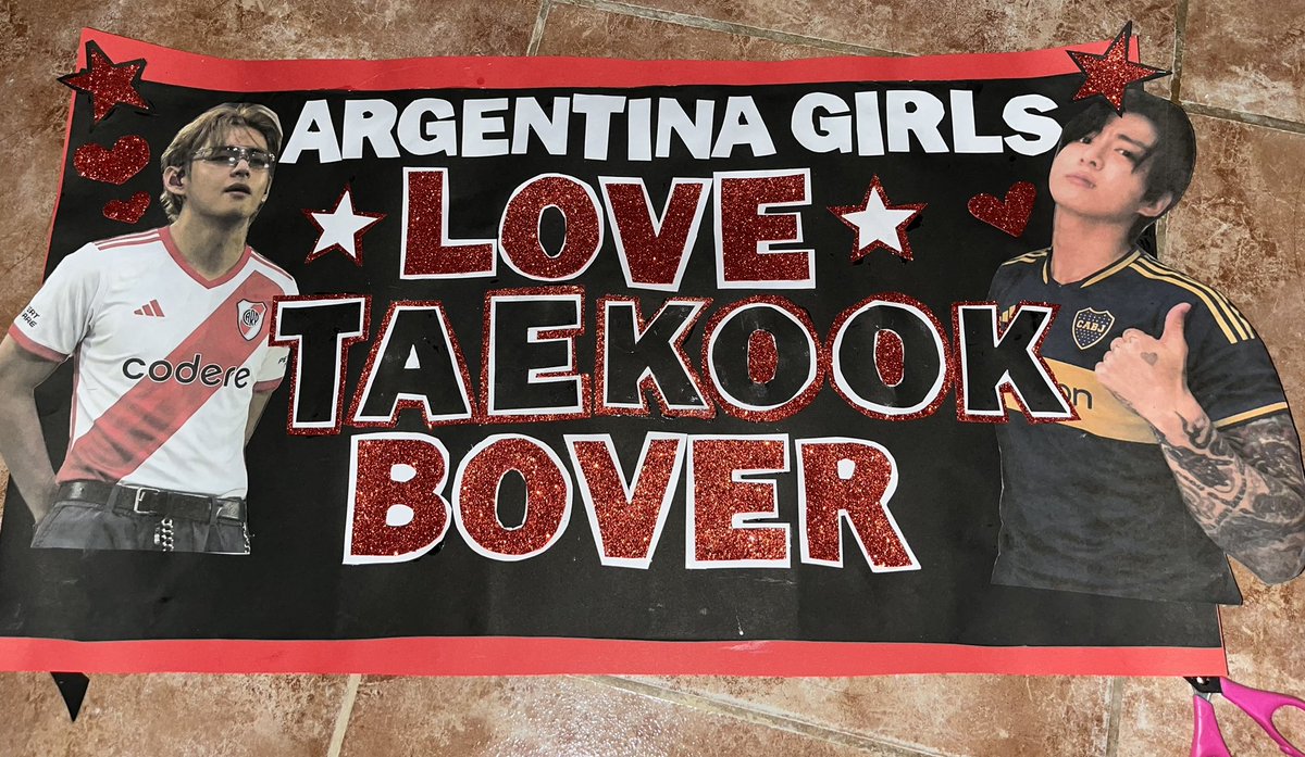 arijkthv's tweet photo. TAEKOOK BOVER A LA PLATAAAA https://t.co/tAniVTmHZE