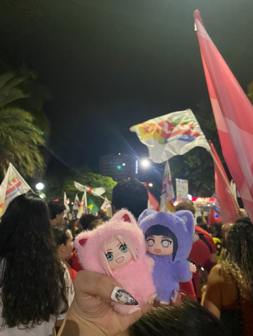 JubiluR's tweet photo. MONTES CLAROS COM LULA PORRA https://t.co/baATiAIhYU