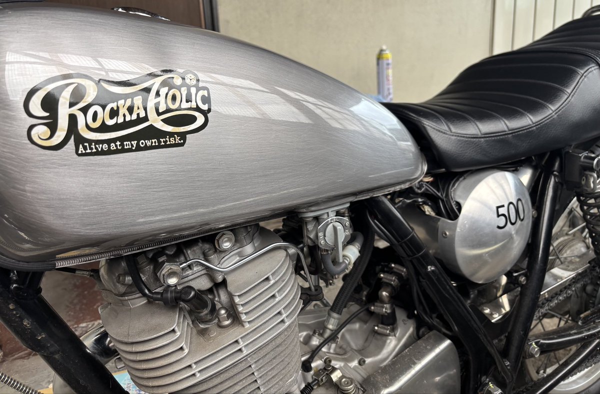 tv_cruise_take's tweet photo. ツーリング日和😎
♬ Blow Blow 時代遅れのマシン ♬
#SR500 #THEMODS https://t.co/fAntbHbCq3