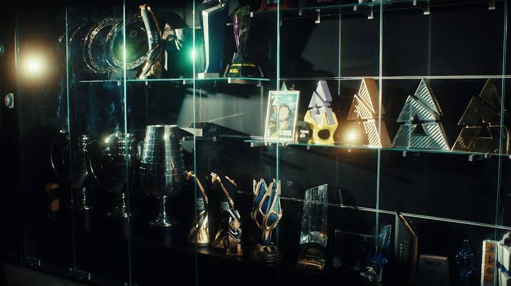 Znorux's tweet photo. Que terrible que se hayan metido a las oficinas de VITALITY a destruir todo, los trofeos, las computadoras, las sillas, todo.

No puede ser que estas cosas pasen. https://t.co/M0xtMjIYqw