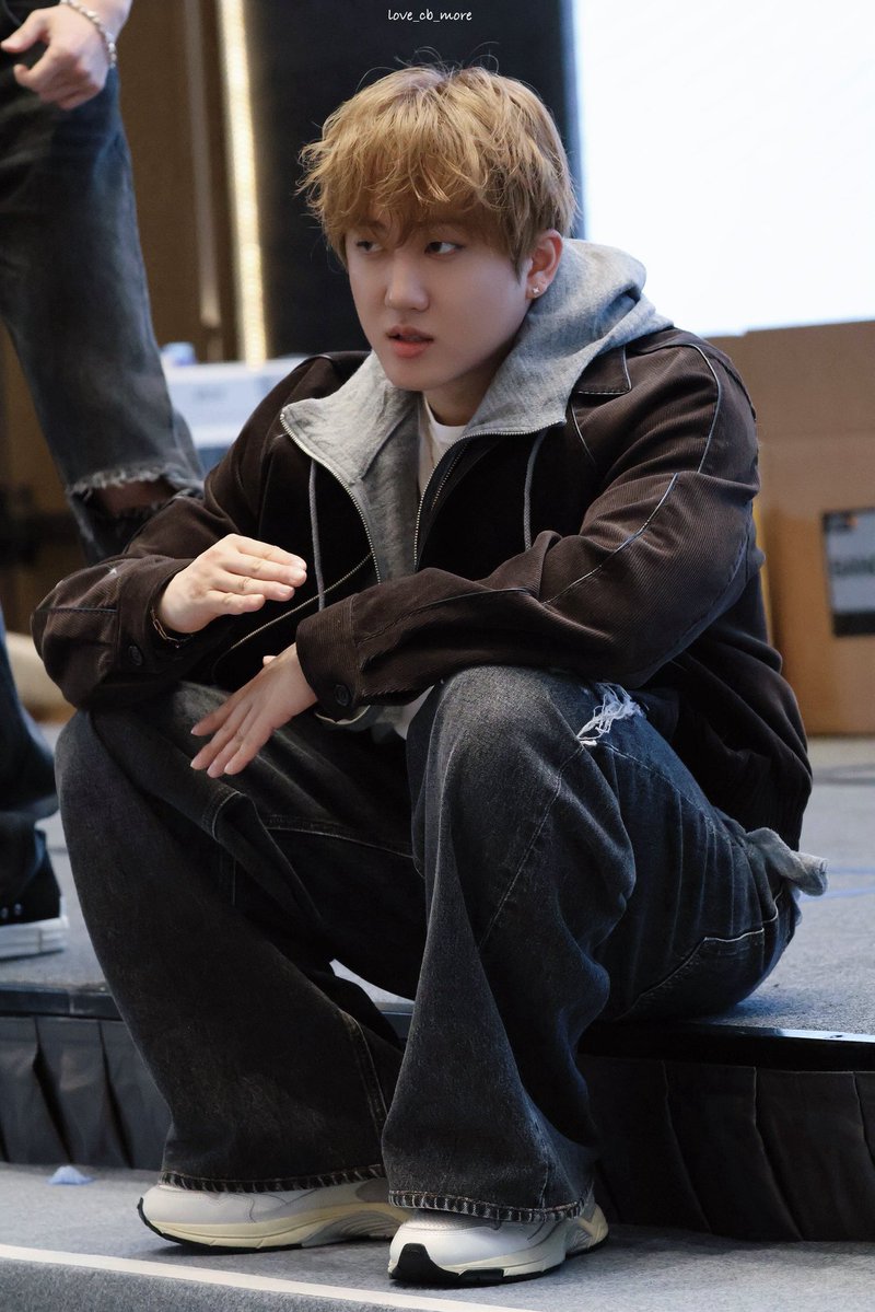 fair_y06's tweet photo. 첫사랑 선배 재질....♡ https://t.co/OsD6tr4T9w
