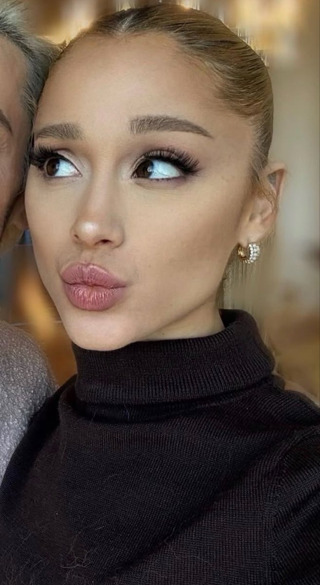 luvtooharddd's tweet photo. this mug https://t.co/nheBmQAiBl