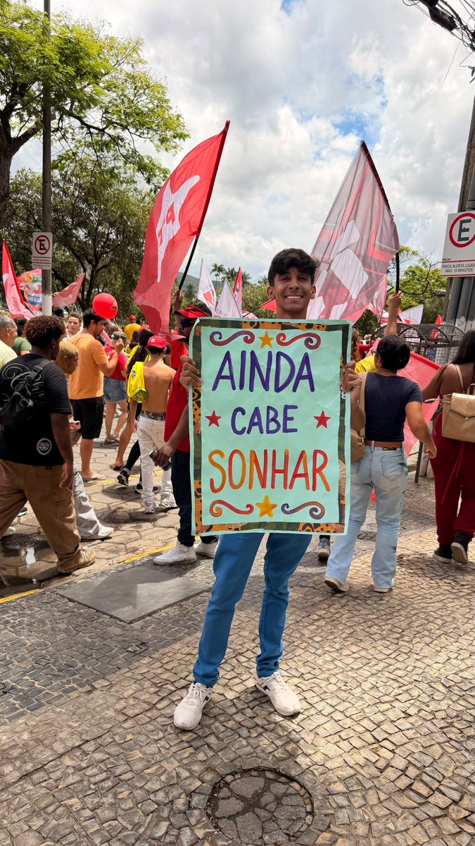 apolo_901's tweet photo. #LulaTemOMaiorExercitoDoMundo https://t.co/lWkiYomXfj
