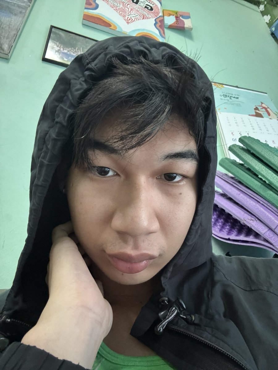 Bo010Zvr's tweet photo. ตี๋ตื่นล่ะคับ เช้าที่มอมๆ🫣 https://t.co/ZPtMojeDHC