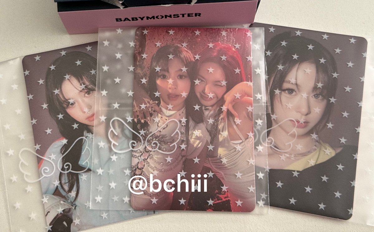 bicccchii's tweet photo. มี photocard สุ่มให้อีก5ใบน้า 

#เบม่อนออนทัวร์2026
#BABYMONSTER #베이비몬스터  #AHYEON https://t.co/s3L33z7veO