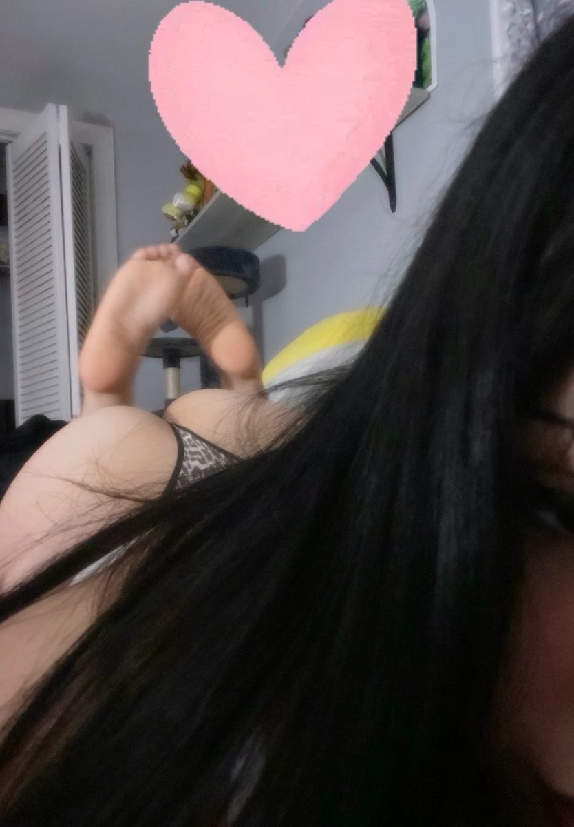 prettikittiliz's tweet photo. hello hi goodnight hehe 
#nsfw #nsfwtwt #nsfwtwtًً https://t.co/FO8SmtBujU