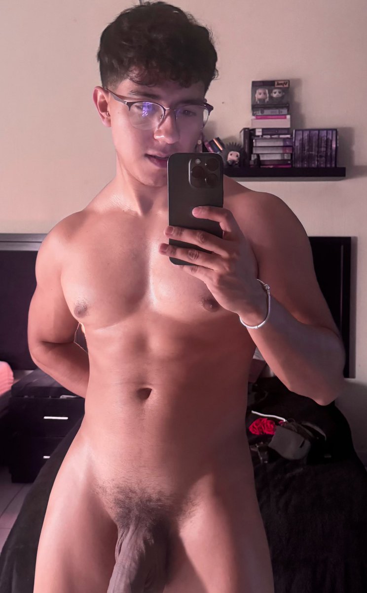 SergioGrrez's tweet photo. No cabe en la foto 😈🔥 cabrá en otro lado? https://t.co/0Ym7MiyVnF