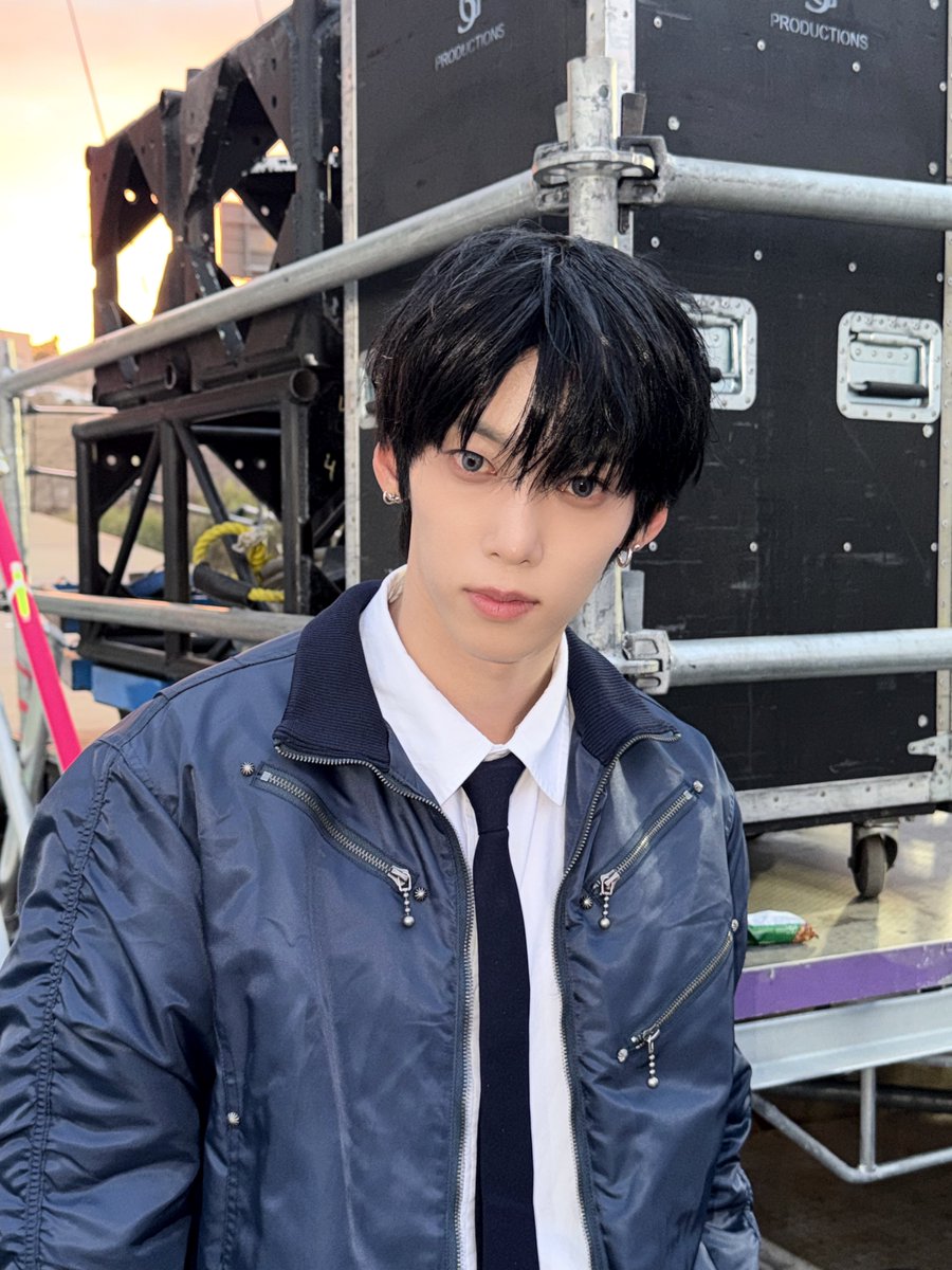 _AMPERSANDONE_'s tweet photo. Did you guys have fun today at 82WORLD!!!

#앰퍼샌드원 #AMPERSANDONE 
#나캠든 #KAMDEN https://t.co/UMKlF5T871