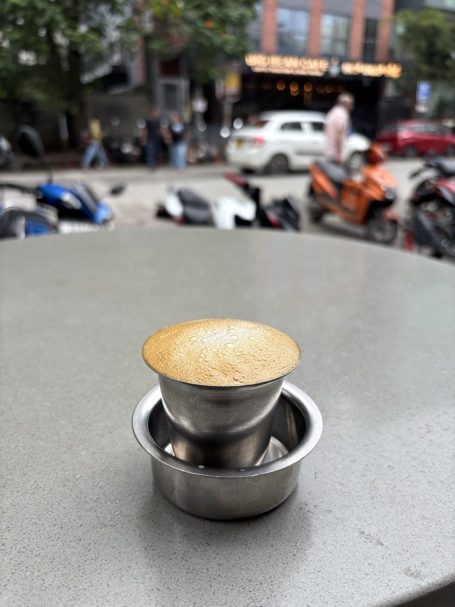 aadeetyaps's tweet photo. Belted some healthy dosa post 6 kilometres run. 😋🫶🏽
And finally a place which serves dosa(y) properly. No insane amount of ghee and it just hit perfect💯
📍Babai tiffins, HSR layout
#masaladosa https://t.co/Tbw2MEGQuT