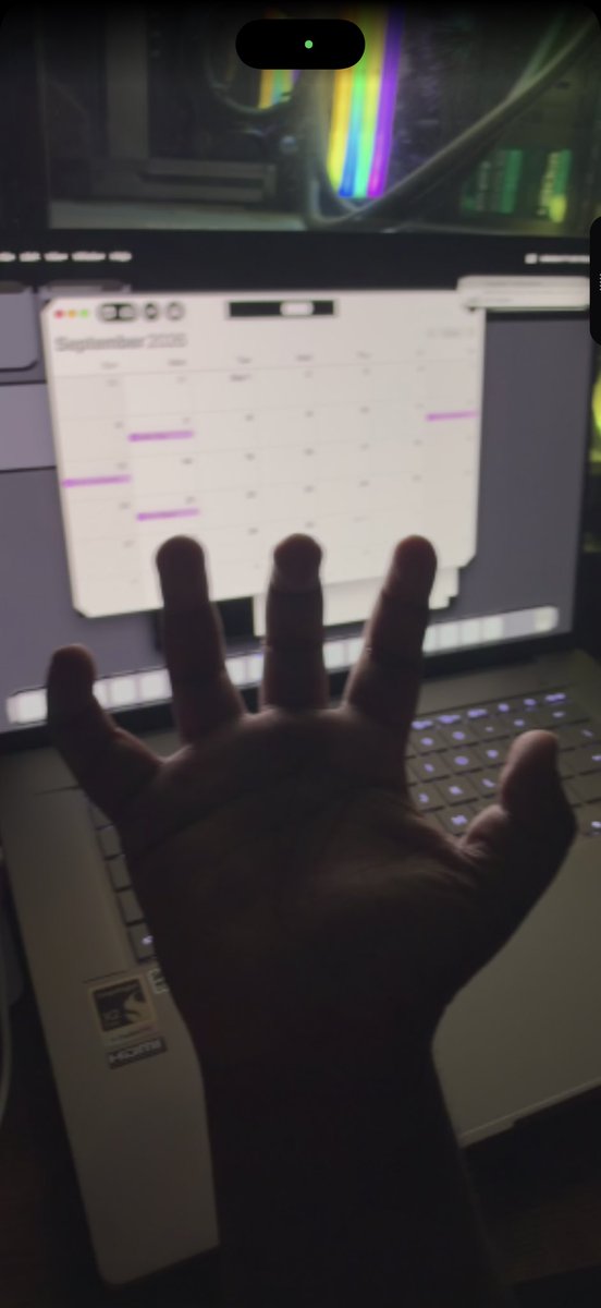 Acelogic_'s tweet photo. They told us Hackintosh was dead…

Few people laughed
Few people cried 
But most were silent 

#Snapintosh #Armintosh https://t.co/L7JRw2OxLF