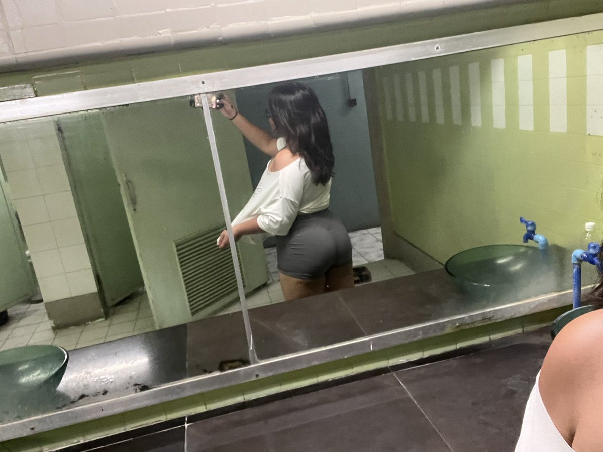 4gojoss's tweet photo. dont skip legs https://t.co/ooLCG7pfdP