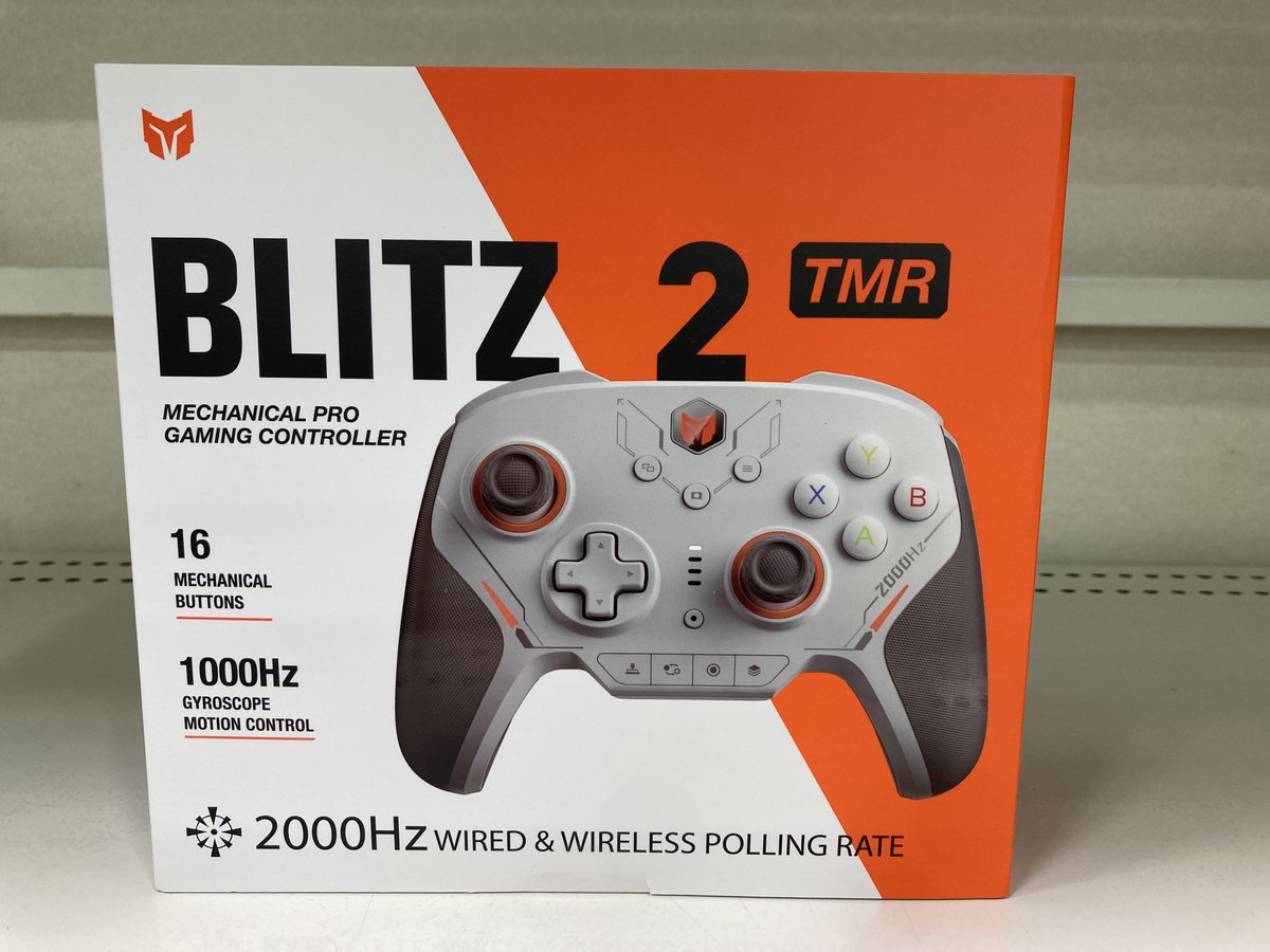 sofmap_oomiya's tweet photo. 🎮【PCとSwitchで】

#GameSir「G7 Pro 8K PC Aimlabs Edition」15,990円(税込み)
#MOJHON 「Blitz 2 TMR」11,800円(税込み)
        
PC以外にSwitch/Switch2で使えるコントローラーです
NFC機能など一部の機能には非対応ですが
追加ボタンやドリフト現象に強いTMRスティック

#ソフマップ 大宮 https://t.co/IrcbyJqqXt
