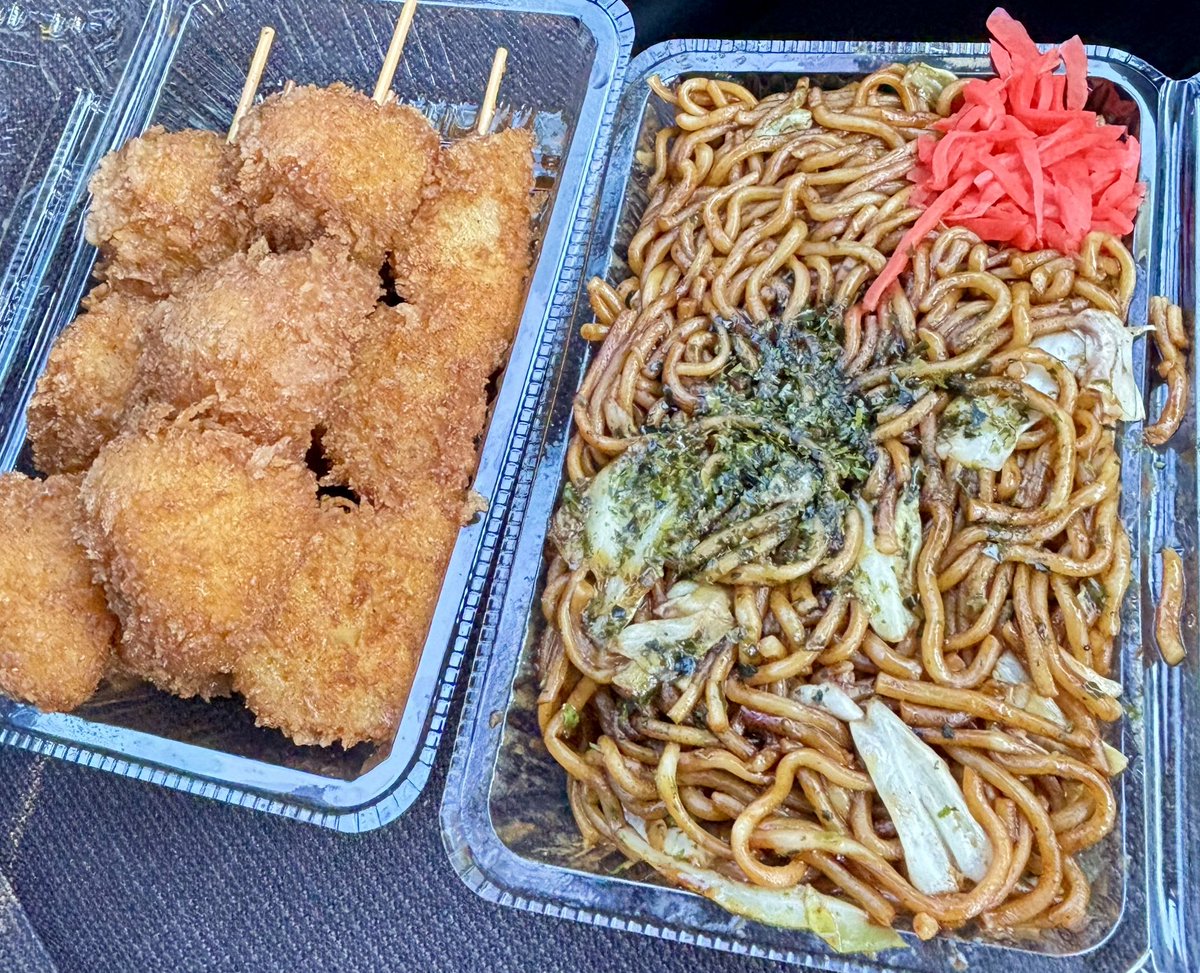 tabby_0318's tweet photo. ２日続けて『あじよし金ちゃん』
どーしても焼きそば、イモフライが食べたくて🤤
満足🫠 https://t.co/FumDp8iOdr