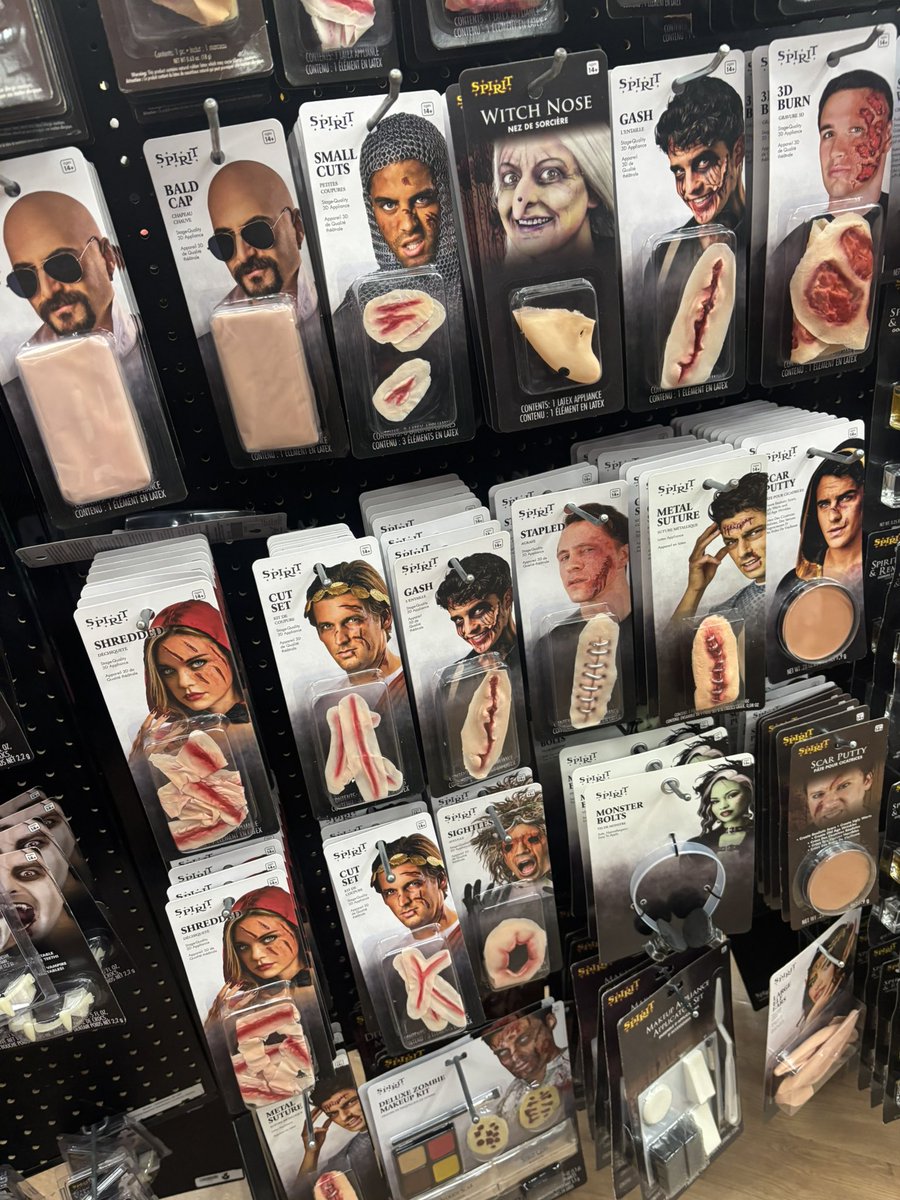 ShedtwtColee's tweet photo. My culture is NOT your costume. https://t.co/b5fu9tRRLW