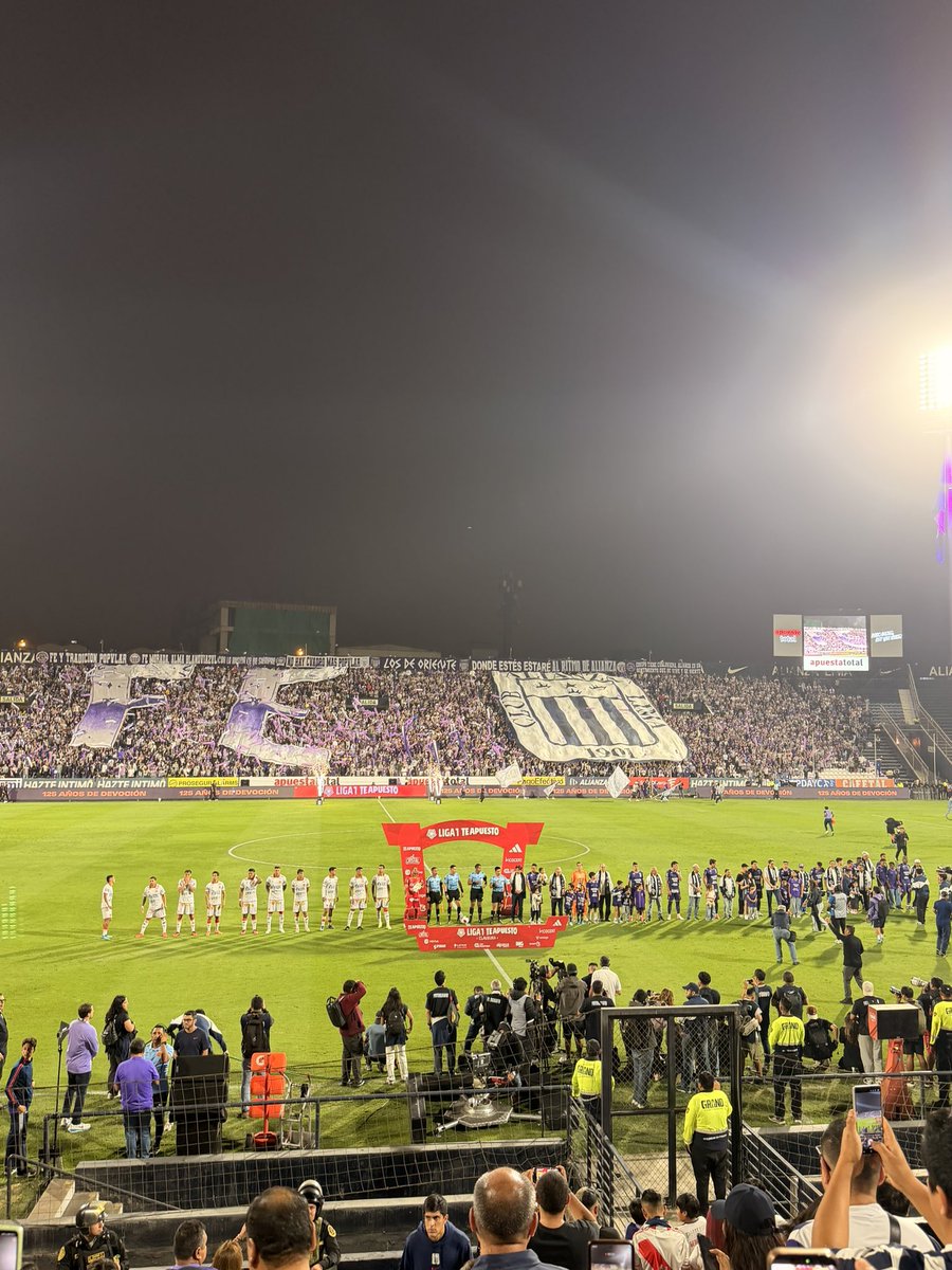 ynaba's tweet photo. Siempre es lindo volver a casa 💜 https://t.co/0Vs3QnydEN