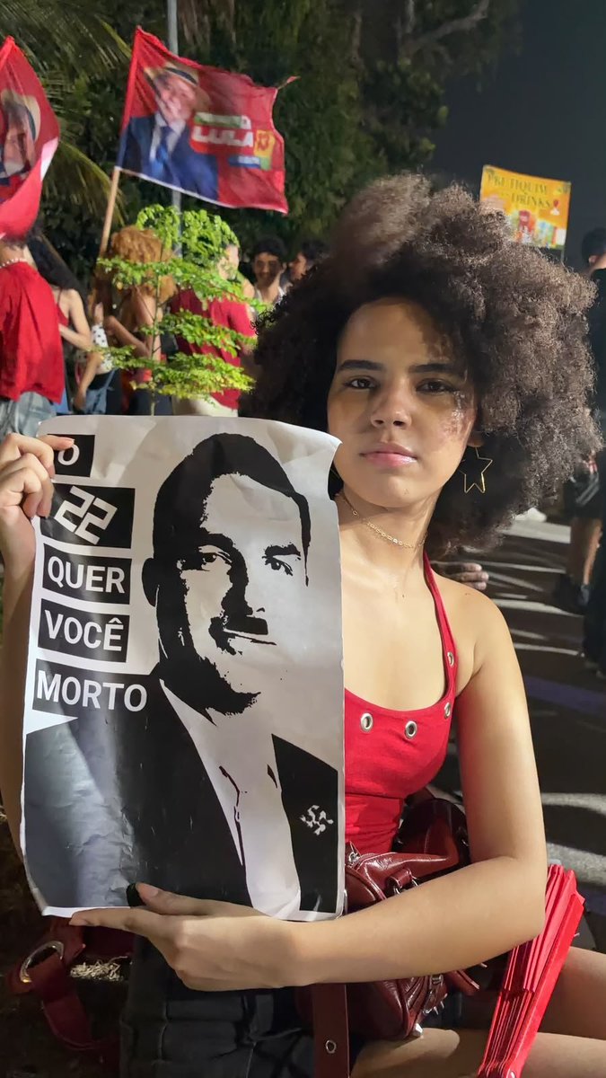 _mariah_dudah_'s tweet photo. Uma mulher com escoliose e estudante de fisioterapia contra o bolsonarismo https://t.co/emXSnGW7Mh
