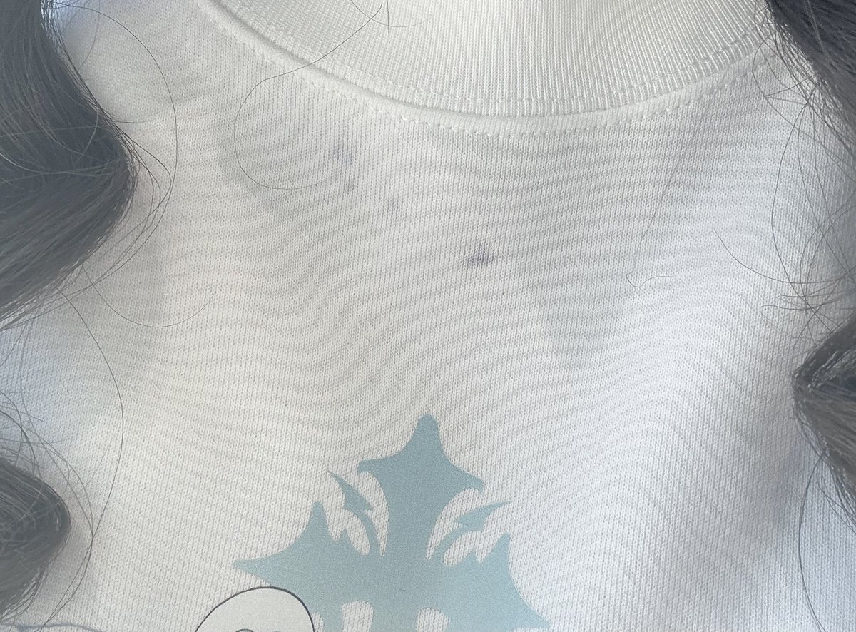 chama__cream's tweet photo. おろしたてのお洋服を速攻で汚したあたし https://t.co/avKvmhz1FA