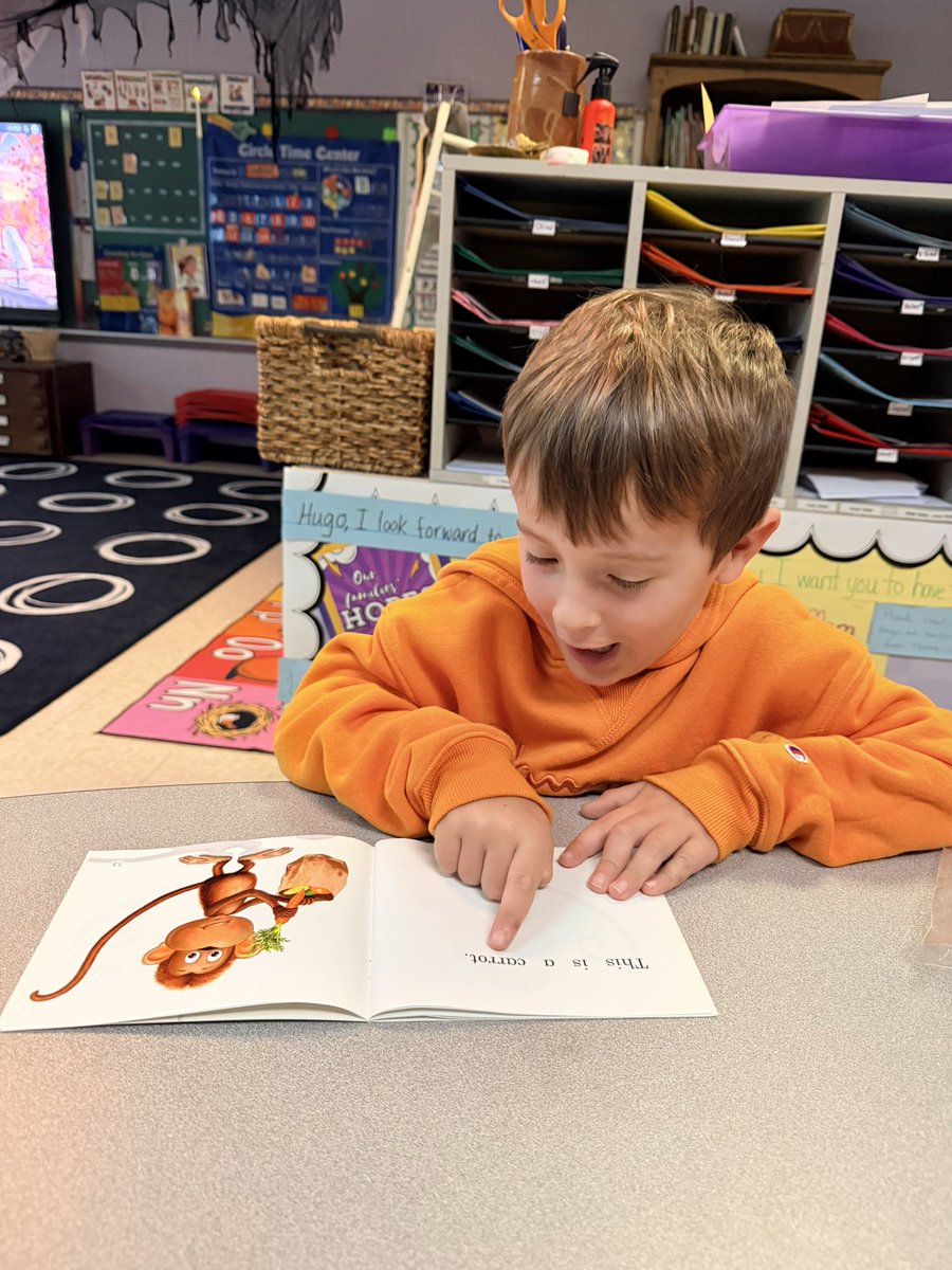 WendyAlberti's tweet photo. I love working with Kindergarteners just learning to read! So exciting! ❤️@HamptonBaysES #WeAreHB #HBStrong https://t.co/2AbFLspaE9