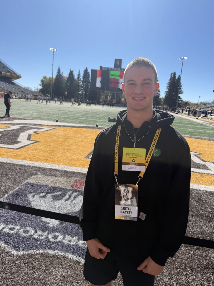 carterblayney's tweet photo. Thank you to @wyo_football for such an amazing opportunity to come down for a visit. 
@GHSDragonFB @Joe_Dalton19 @CoachABohl @kalvinjanssen https://t.co/gPzGeYux8k
