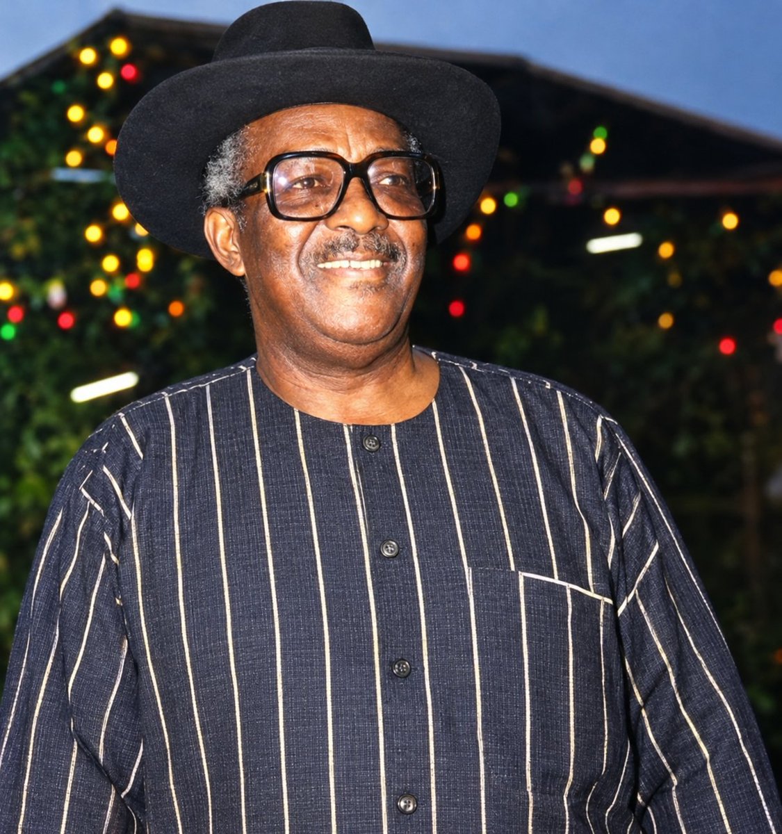Oton_0ritse's tweet photo. 1/21

WHY EVERY ITSEKIRI  MUST REMEMBER PA ALFRED REWANE

He was more than a businessman and a hero of Nigeria's democracy struggle. He was an Itsekiri patriot, a Yoruba nationalist, and his life reminds us of the bonds between the Itsekiri and Yoruba. 🧵 https://t.co/aDtKJ3NY4Z