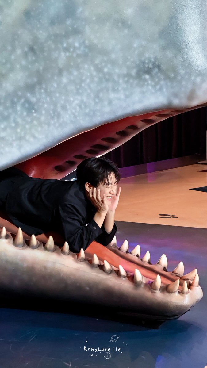 RonaLunelle's tweet photo. จะโดนเขมือบแล้ว แต่ยังน่ารักอยู่

#WhalefallTHxJungCullen
#พี่จอง https://t.co/3HEs6vPcmm