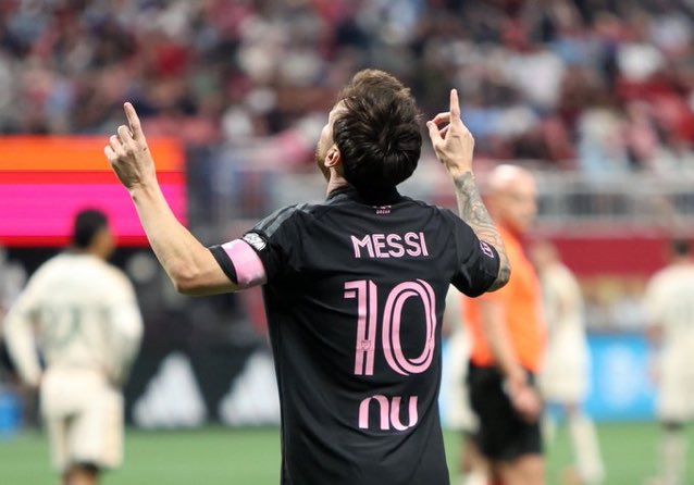 Tife_CFC's tweet photo. Men are simple people, I post Dr Lionel Messi, they like, comment and reshare. https://t.co/fRam3w3KQX
