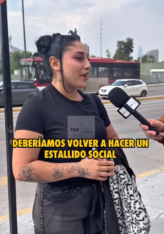 botcaszely20's tweet photo. Chana octubrista llama a hacer un estallido social "como el 2018". Ni para opinar están sin drogas estas mierdas.
#IzquierdaMiserableLadronaTerroristaYMentirosa 
#IzquierdaMiserable https://t.co/J0qoaLu3sY