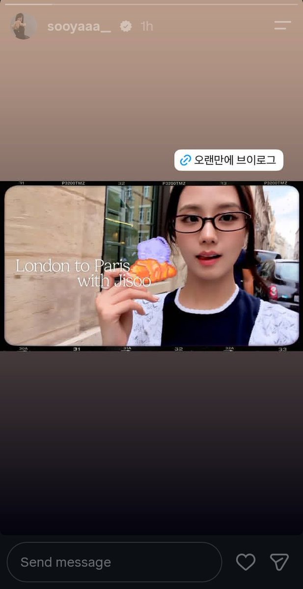 JisooSquad_'s tweet photo. #JISOO instagram story update

"Vlog after long time" https://t.co/geDoCC9MWV