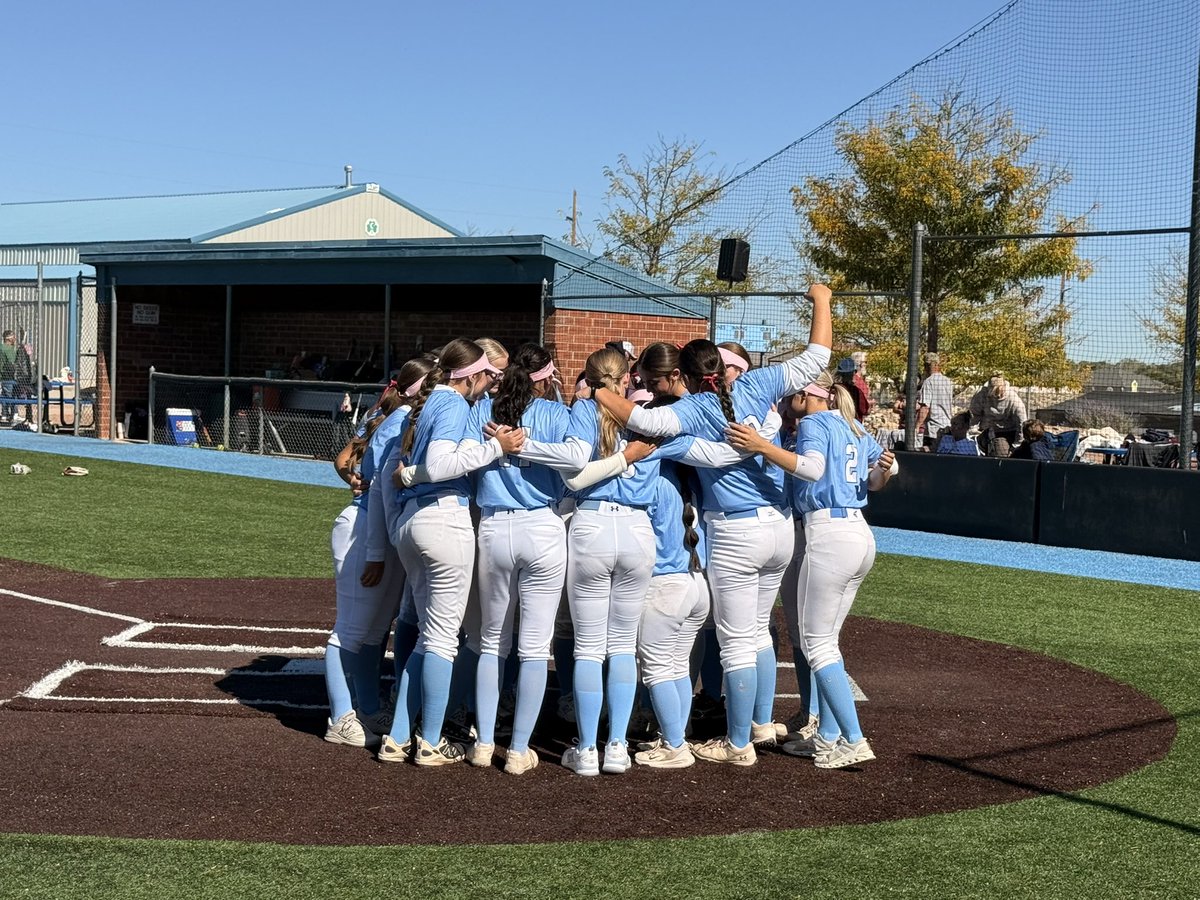 acelynduran's tweet photo. Region 5 4a Regional Champs! So blessed to be apart of this amazing group of girls, State Bound 🎟️ https://t.co/PFZLIaVJFp