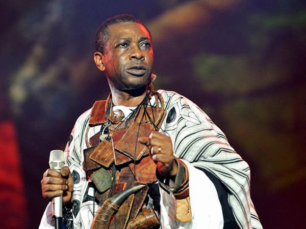 ngenaar's tweet photo. Certains rêvent de voir Youssou Ndour échouer à Bercy, mais ils attendront encore ! Les vrais fans savent à quel point la star respecte son public mais les polichiens l’ignorent.
L'ouverture des portes a été mal gérée, d'où le retard. Et ça bêle déjà…
Pure méchanceté gratuite ! https://t.co/lqiHofhLiV
