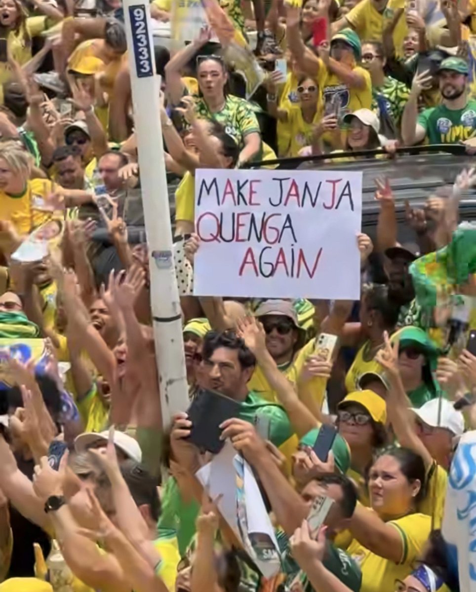 LdeLadraoo's tweet photo. @marcelvanhattem #DesbloqueiaOJanonesFlavio
#LulaJaSomos5Milhoes
#LulaSeuExercitoTeEspera
#LulaSeuExercitoTeAma
#JanjaEmprestaOCelularProLula

FALA TUDO ROBERTA https://t.co/eZ8cypDt40
