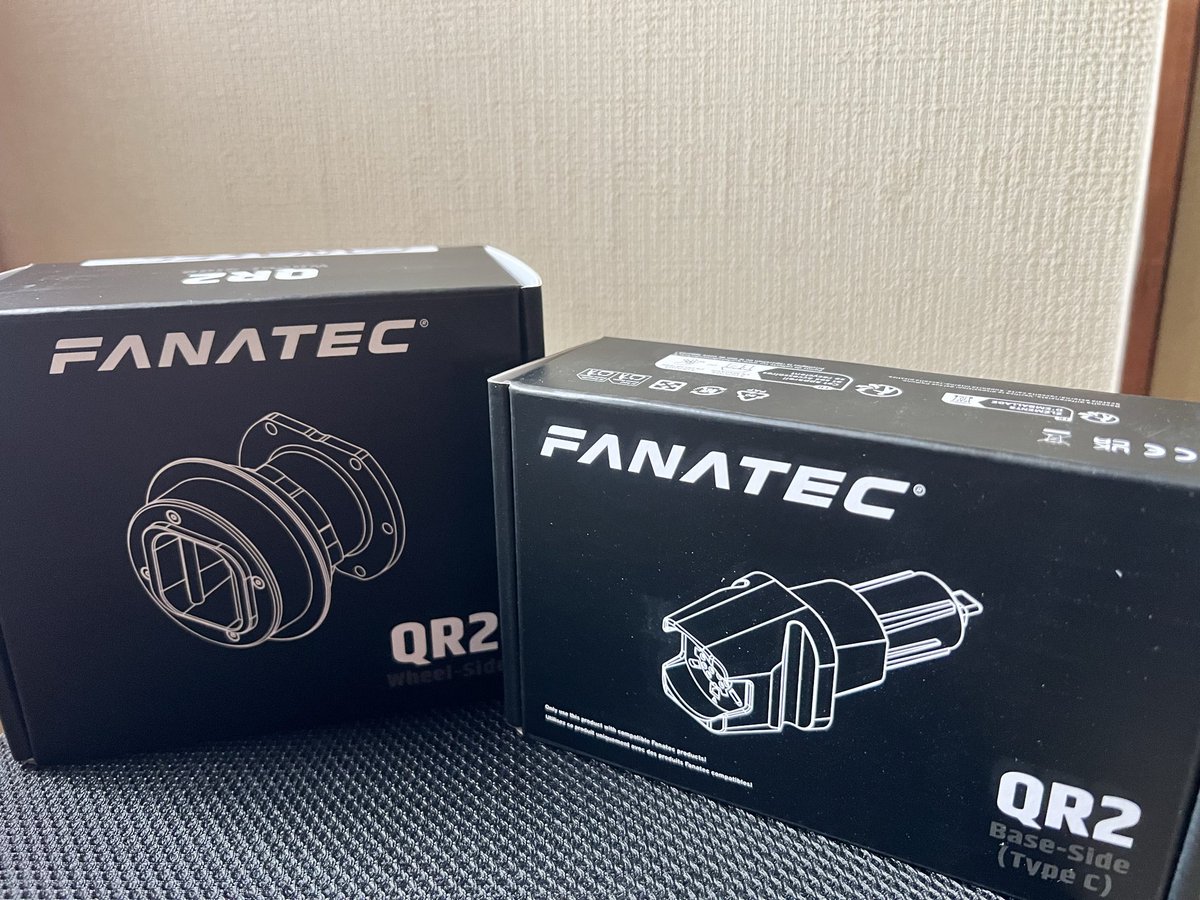 Feliz123hk's tweet photo. 配達完了！
昼から装着しよ😊
#fanatec
#qr2 https://t.co/JEKnuDSBOr