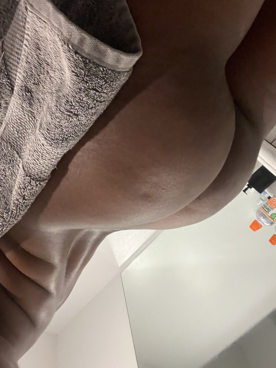bigclitaries's tweet photo. Fresh out the shower 🚿&amp; she getting a lil heavy 🥰 https://t.co/9u4EIMRfid
