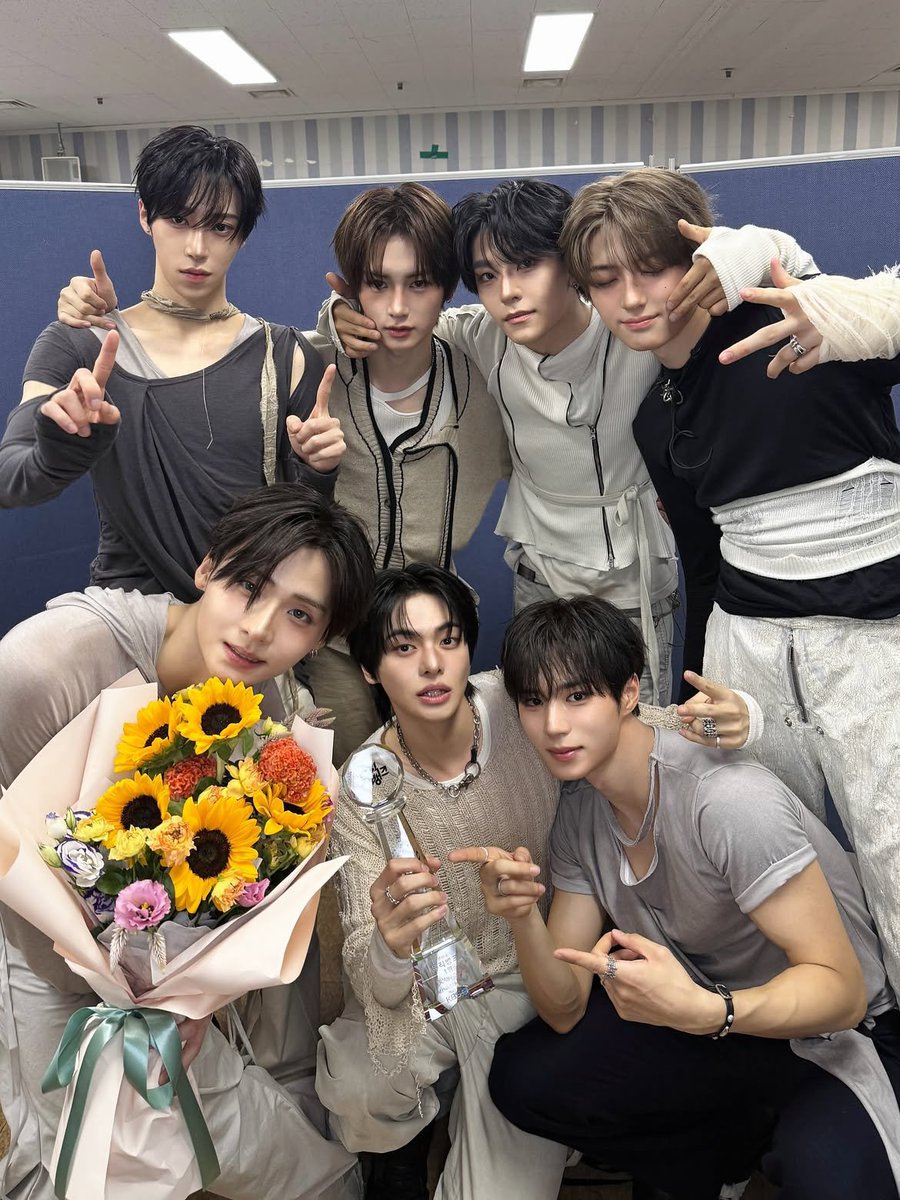 jooheerang's tweet photo. #ALPHADRIVEONE #2026MAMAVOTE https://t.co/0gTrUUE8Di