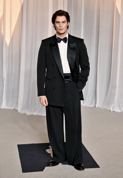 teamtaynick's tweet photo. #AcademyMuseumGala ✨ https://t.co/SPZ8qrrpSY