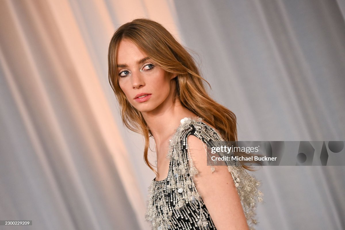 ArgMayaHawke's tweet photo. Maya Hawke se ve hermosisima en la #academymuseumgala 🤌🏻 https://t.co/jXluuNGxoe