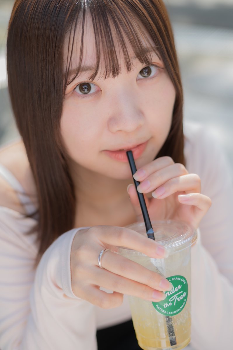 wotawossan06's tweet photo. オープンカフェで冷たいレモンスカッシュが美味しい陽気でしたね( ´∀｀)

model：陽向彩乃ちゃん
@square_ayano

@SquarePhotoSS https://t.co/WIwgLHP0Z5