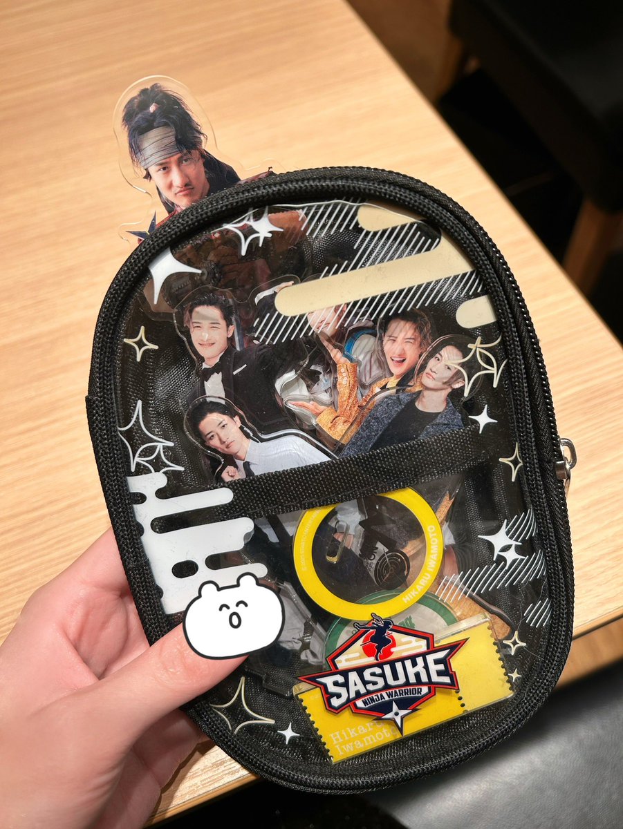 mom_jjang_'s tweet photo. 佐助アクスタ、全然収まってないからね🥷 https://t.co/pjfmnOQlbm